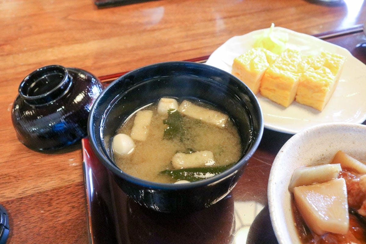 東京山藥泥麥飯吃到飽還有炸雞塊 淺草寺旁高CP美食
