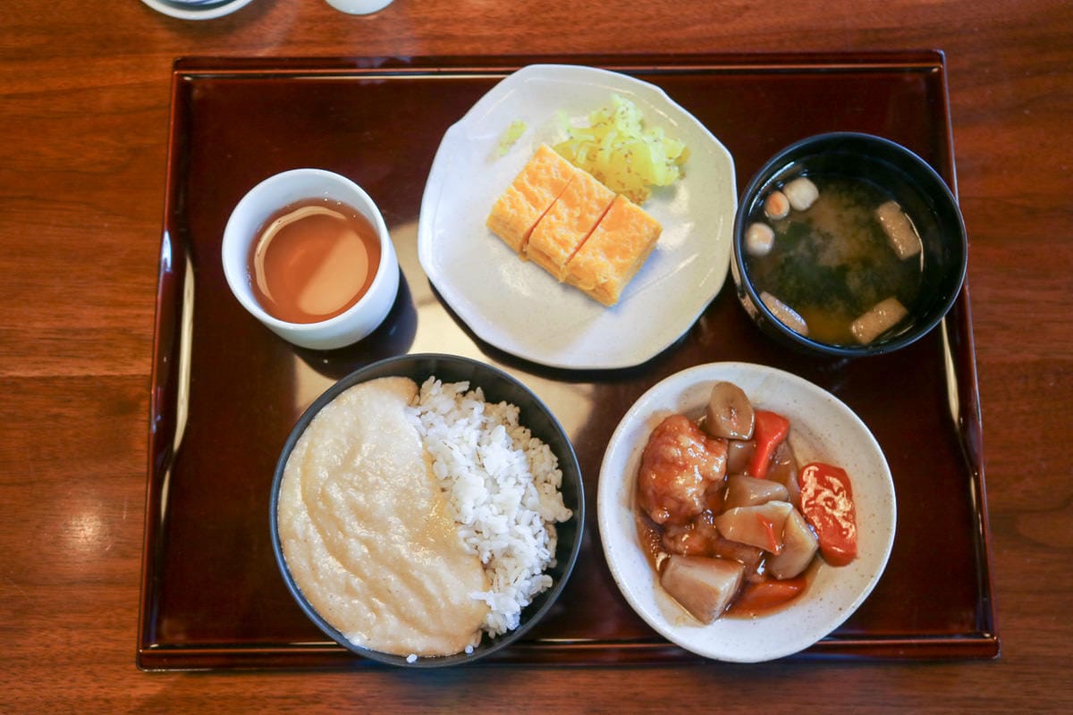 東京山藥泥麥飯吃到飽還有炸雞塊 淺草寺旁高CP美食