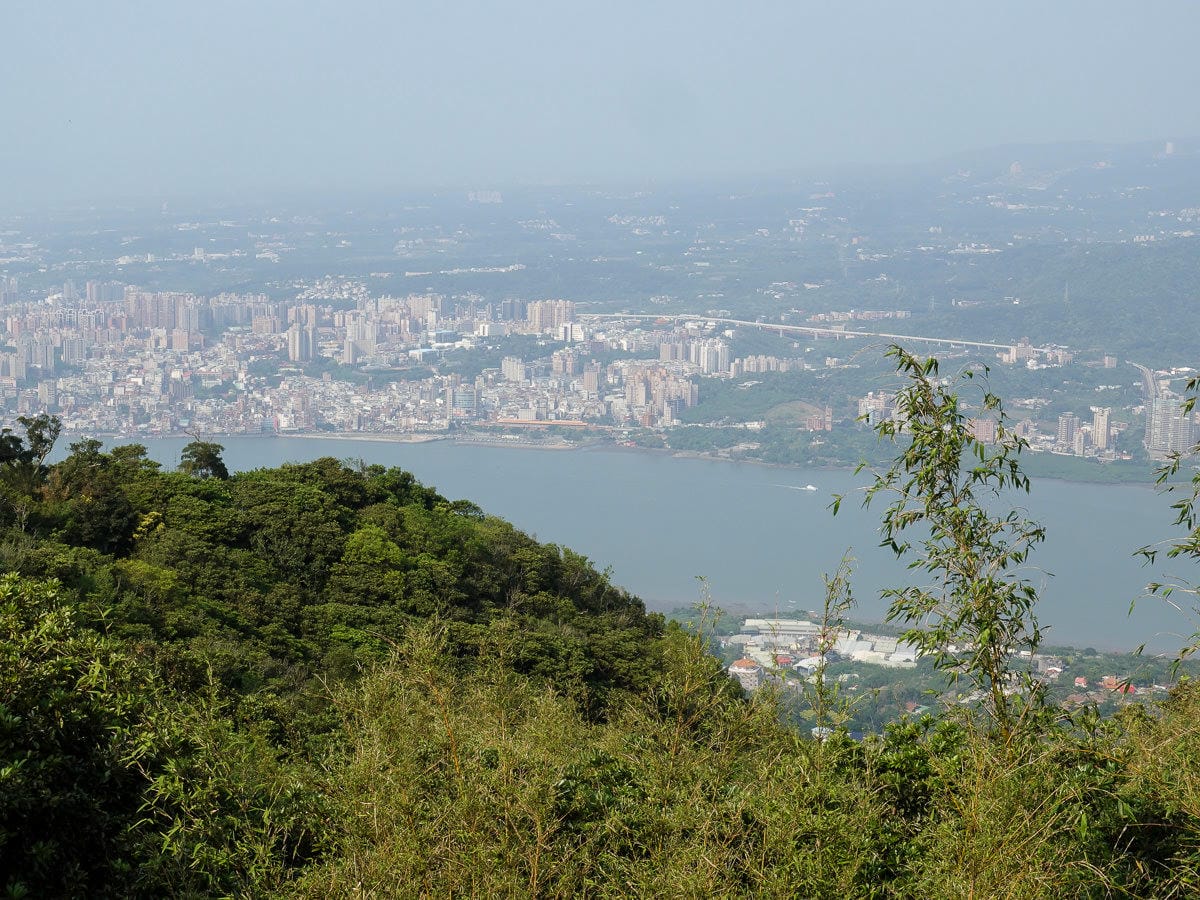 新北八里觀音山硬漢嶺登山步道 加入弱者俱樂部拿下台灣小百岳 - 第12張圖 新北八里觀音山硬漢嶺登山步道 加入弱者俱樂部拿下台灣小百岳