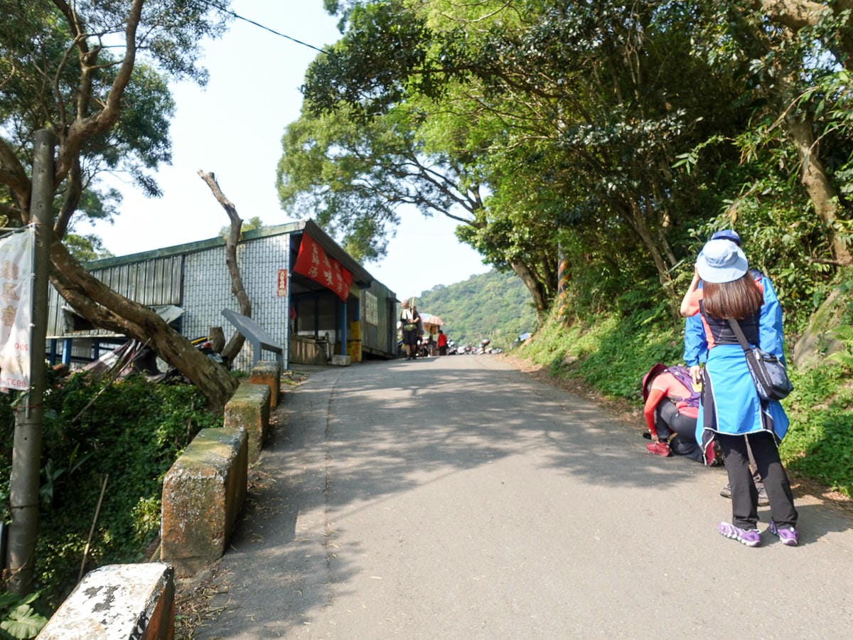 新北八里觀音山硬漢嶺登山步道 加入弱者俱樂部拿下台灣小百岳 - 第2張圖 新北八里觀音山硬漢嶺登山步道 加入弱者俱樂部拿下台灣小百岳