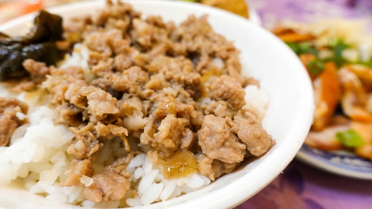 內湖美食四麵八方 鍋燒菠菜麵好吃 小菜驚艷