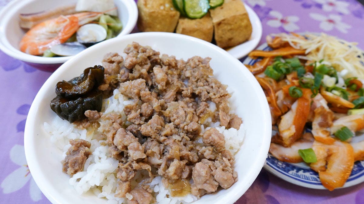 內湖美食四麵八方 鍋燒菠菜麵好吃 小菜驚艷