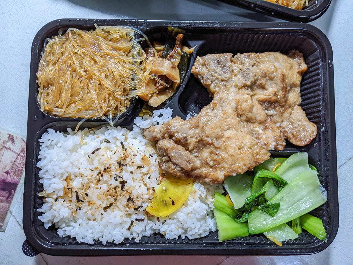 桃園五星便當尊爵大飯店 到底多厲害吃過就知道五星級便當這回事