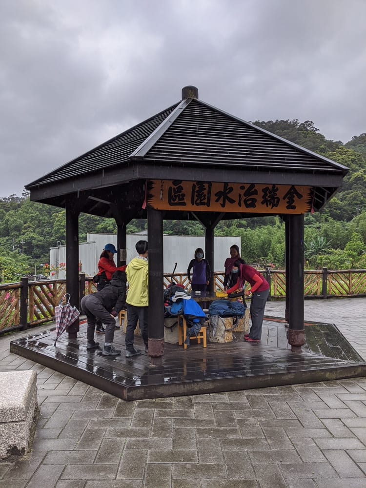 台北爬山遊記 內湖大崙尾山 長壽坡 碧溪步道繞一圈內湖人少好走經典路線