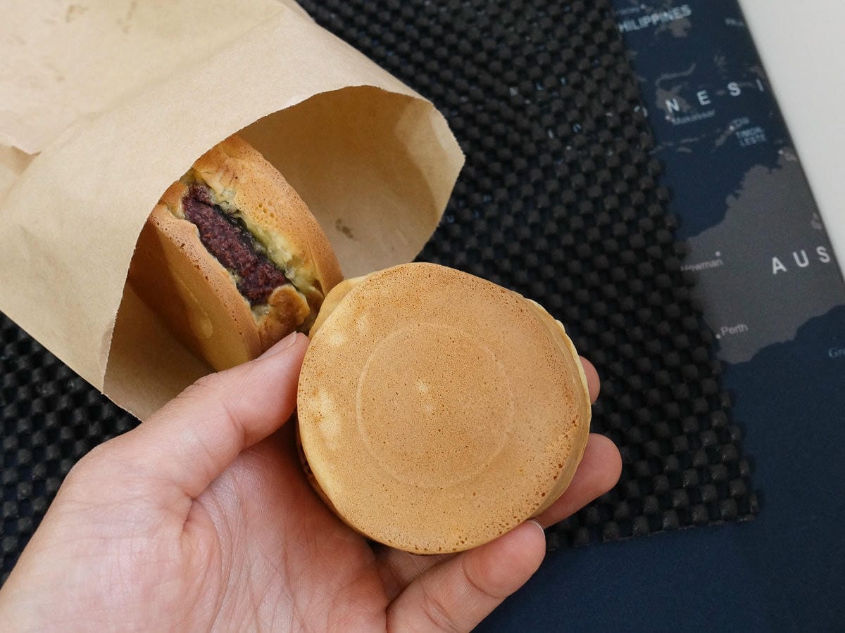 內湖文德黃昏市場 阿桃紅豆餅只要十元銅板下午茶超滿足