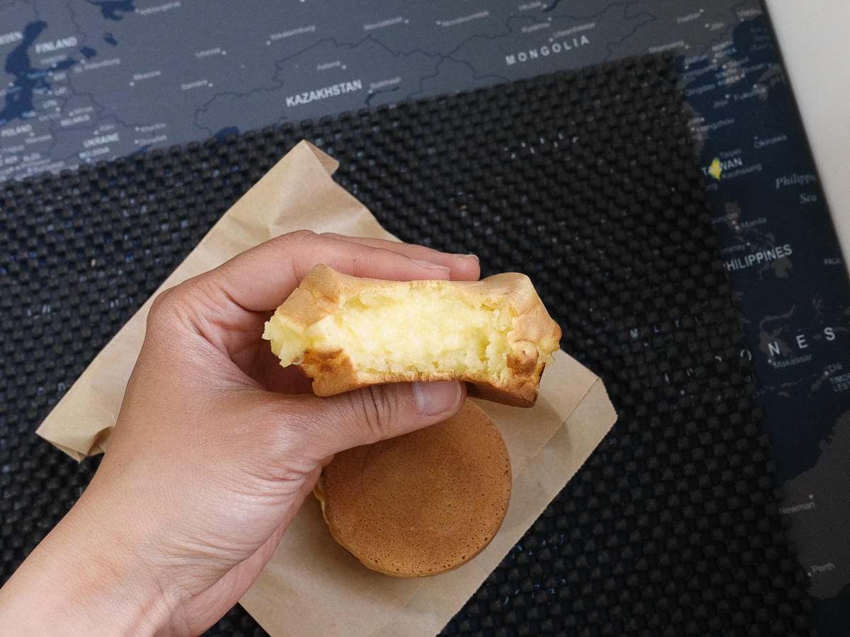 內湖文德黃昏市場 阿桃紅豆餅只要十元銅板下午茶超滿足