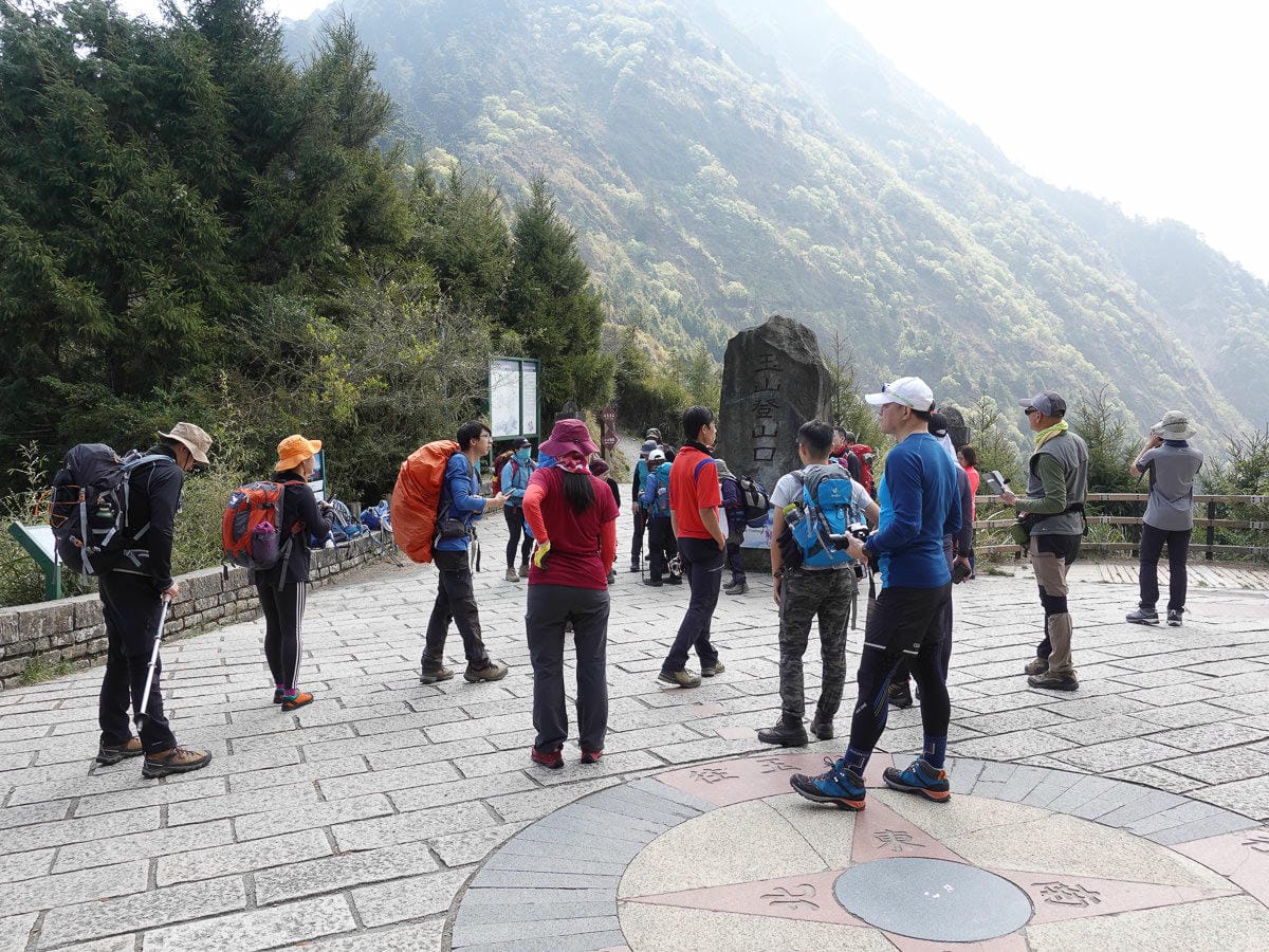 百岳新手玉山登頂行前訓練日記與裝備採買 沒爬過山一定要看 玉山我來了