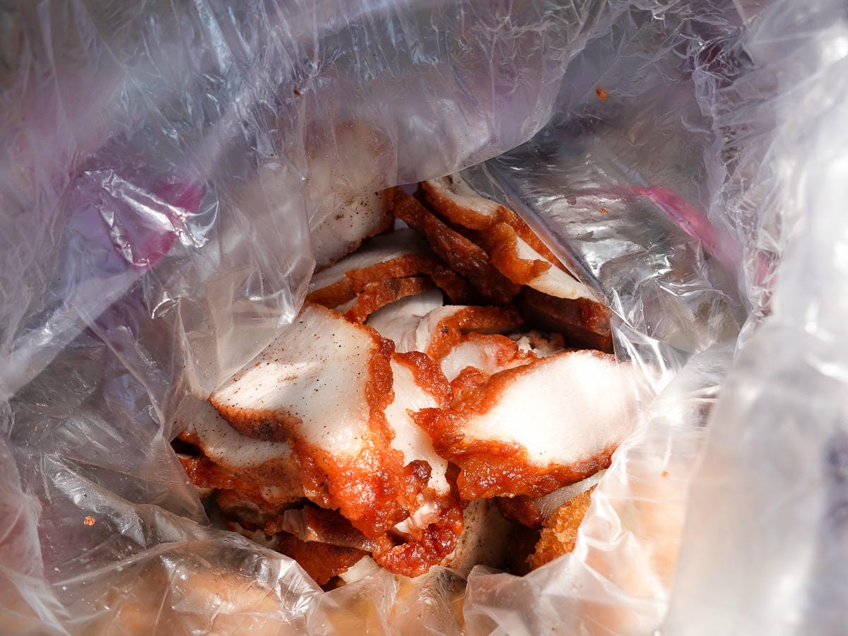 從捷運北投站一路走上面天坪 登頂大屯山西峰成為吃土人比誰吃得多