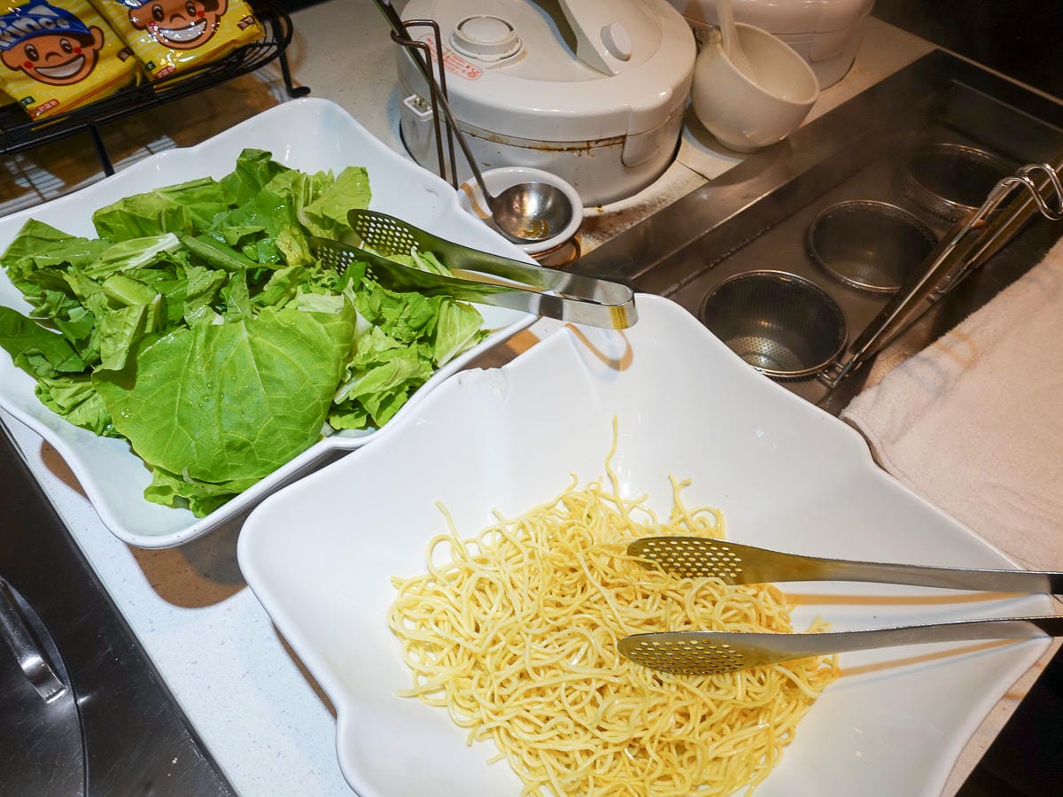 內湖我家牛排成功店 澎湃沙拉吧讓你忘記還有牛排這件事