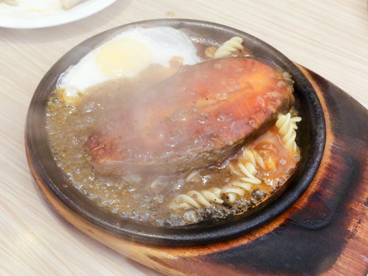 內湖我家牛排成功店 澎湃沙拉吧讓你忘記還有牛排這件事