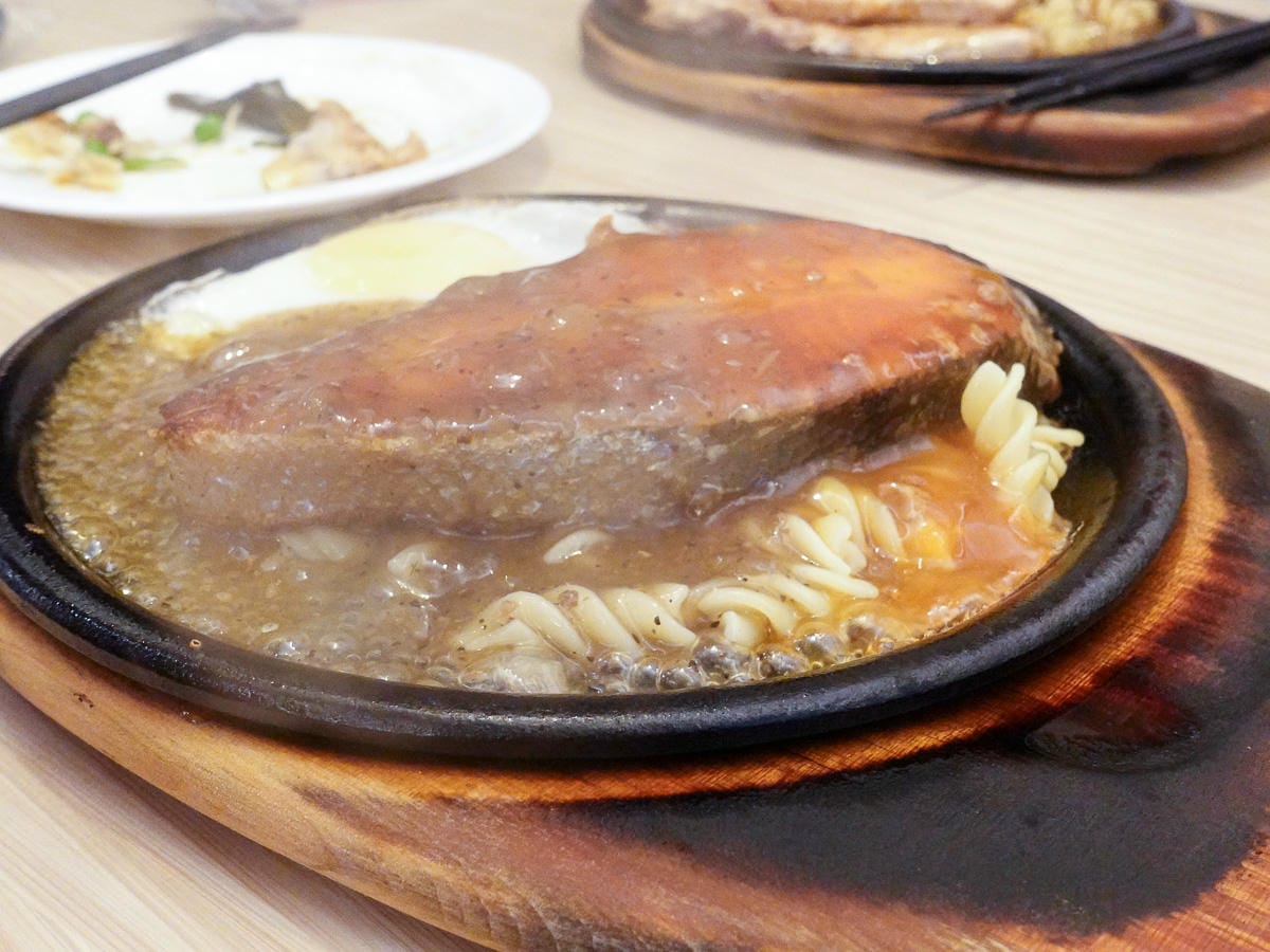 內湖我家牛排成功店 澎湃沙拉吧讓你忘記還有牛排這件事