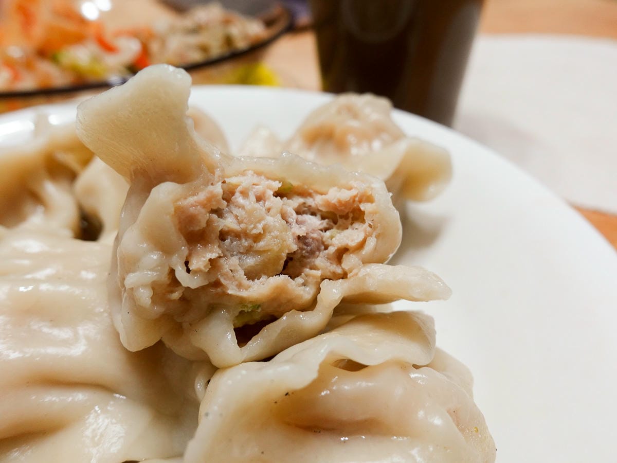 內湖近湖光國宅傳統製麵陽春麵水餃皮 誠信商行西紅柿好手藝水餃會呼吸