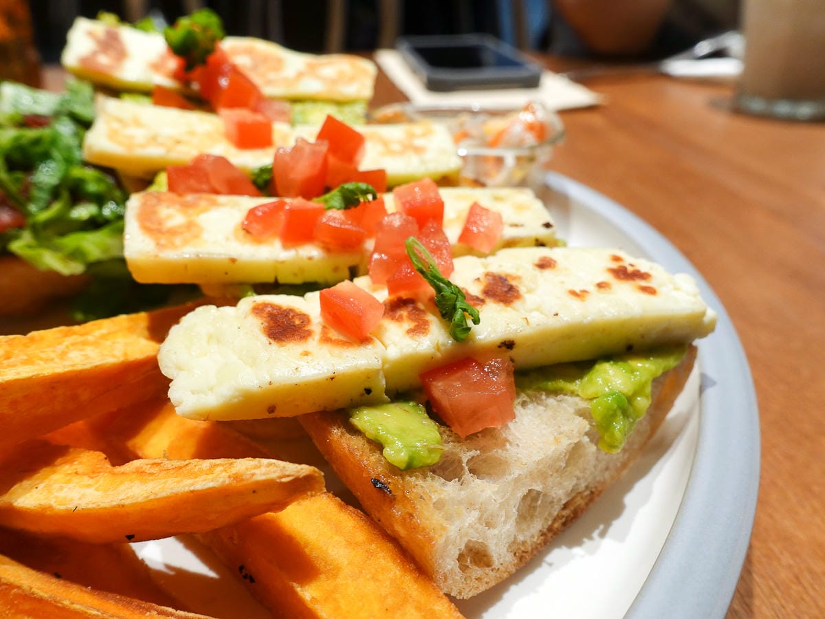 內湖早午餐小初芽 聚餐豐盛聊天吃得開心