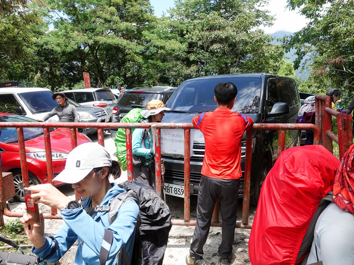 宜蘭加羅湖 加太縱走兩日露營太平山 倒木跨到飽會吃鞋的泥沼(上