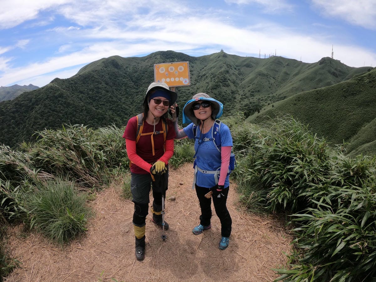 小觀音山群峰中O縱走 小觀音西峰 西西峰 清風崙 下切溪谷前進大屯溪 - 第16張圖 小觀音山步道群峰連峰中O縱走