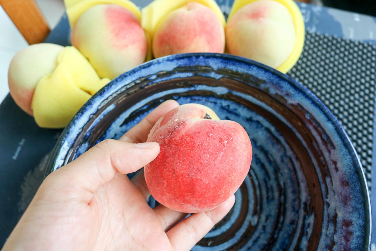 復興鄉拉拉山水蜜桃好吃到流湯 現採免運老蝦開團