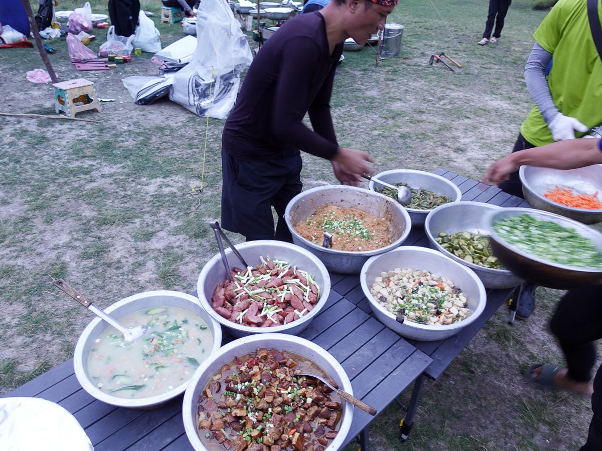 宜蘭加羅湖 加太縱走兩日露營太平山 倒木跨到飽會吃鞋的泥沼(中