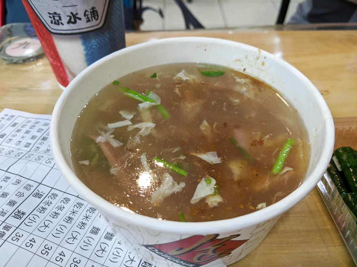 內湖 西湖涼麵魷魚羹 夏天吃涼麵配辣椒大蒜最過癮