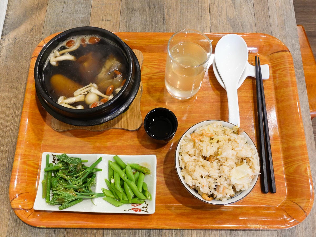 內湖中藥食補 餇原養生膳坊 高CP商業午餐在地人的口袋名單