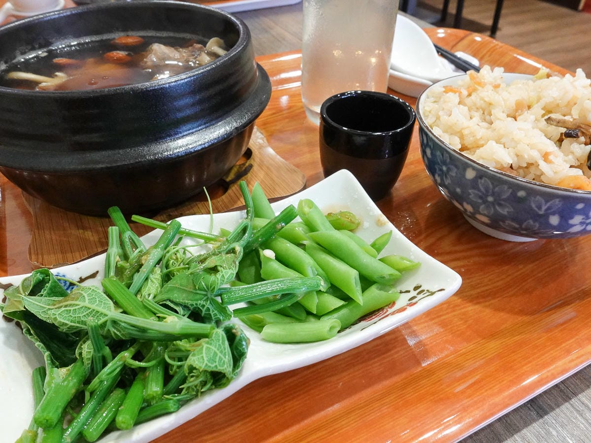 內湖中藥食補 餇原養生膳坊 高CP商業午餐在地人的口袋名單