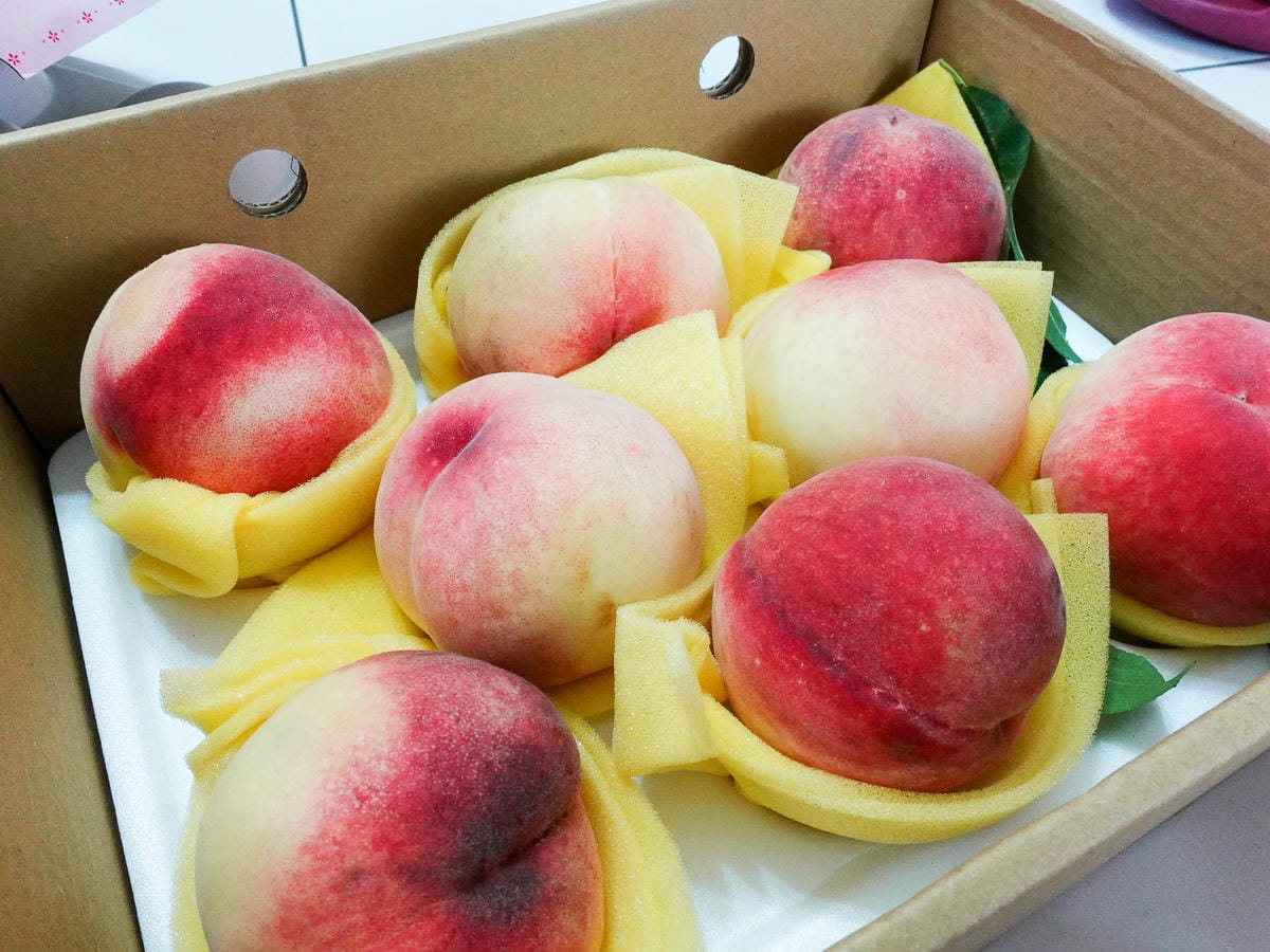 復興鄉拉拉山水蜜桃好吃到流湯 現採免運老蝦開團