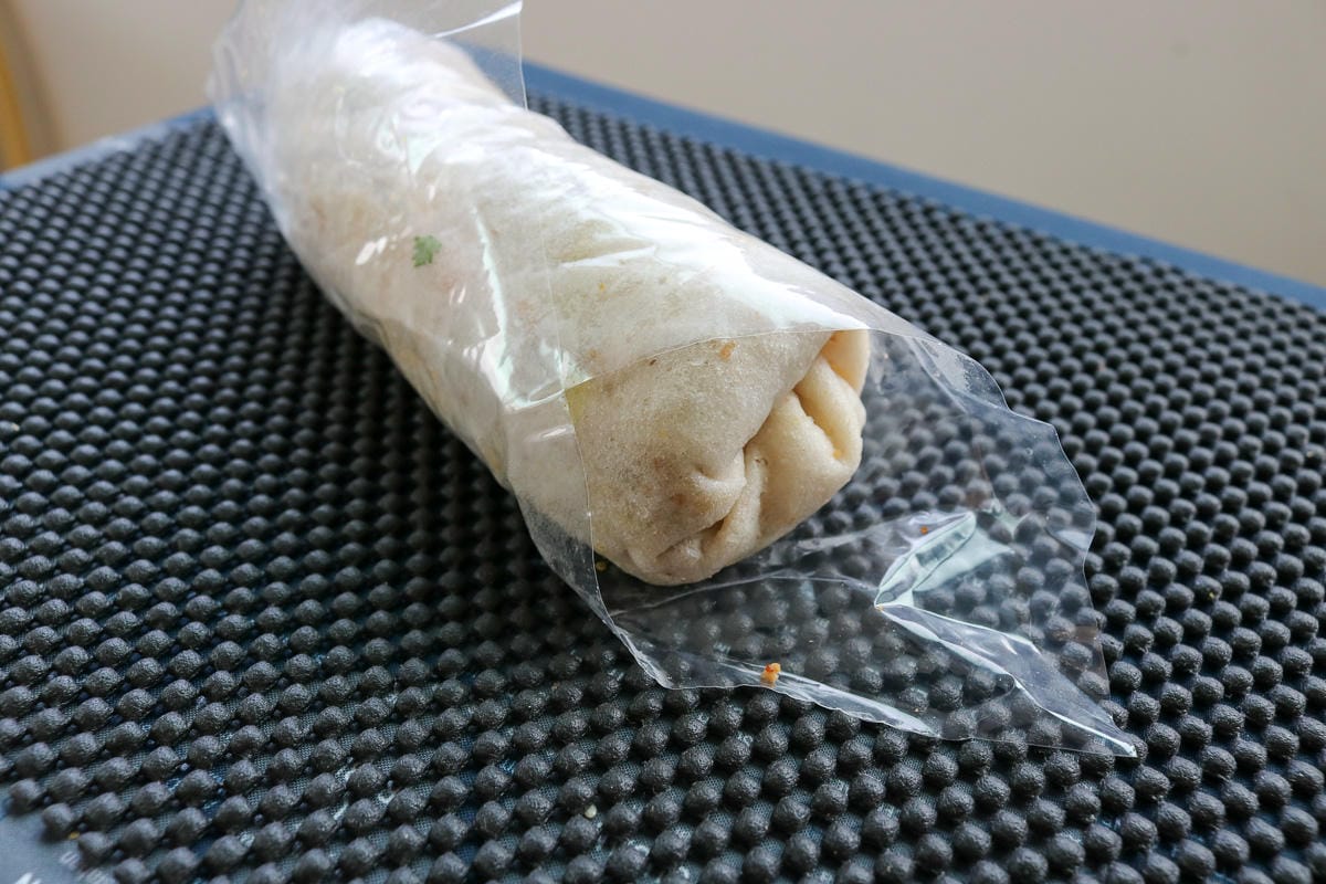 東湖市場全麥潤餅 內湖最棒菜市場內總是排隊的好吃潤餅