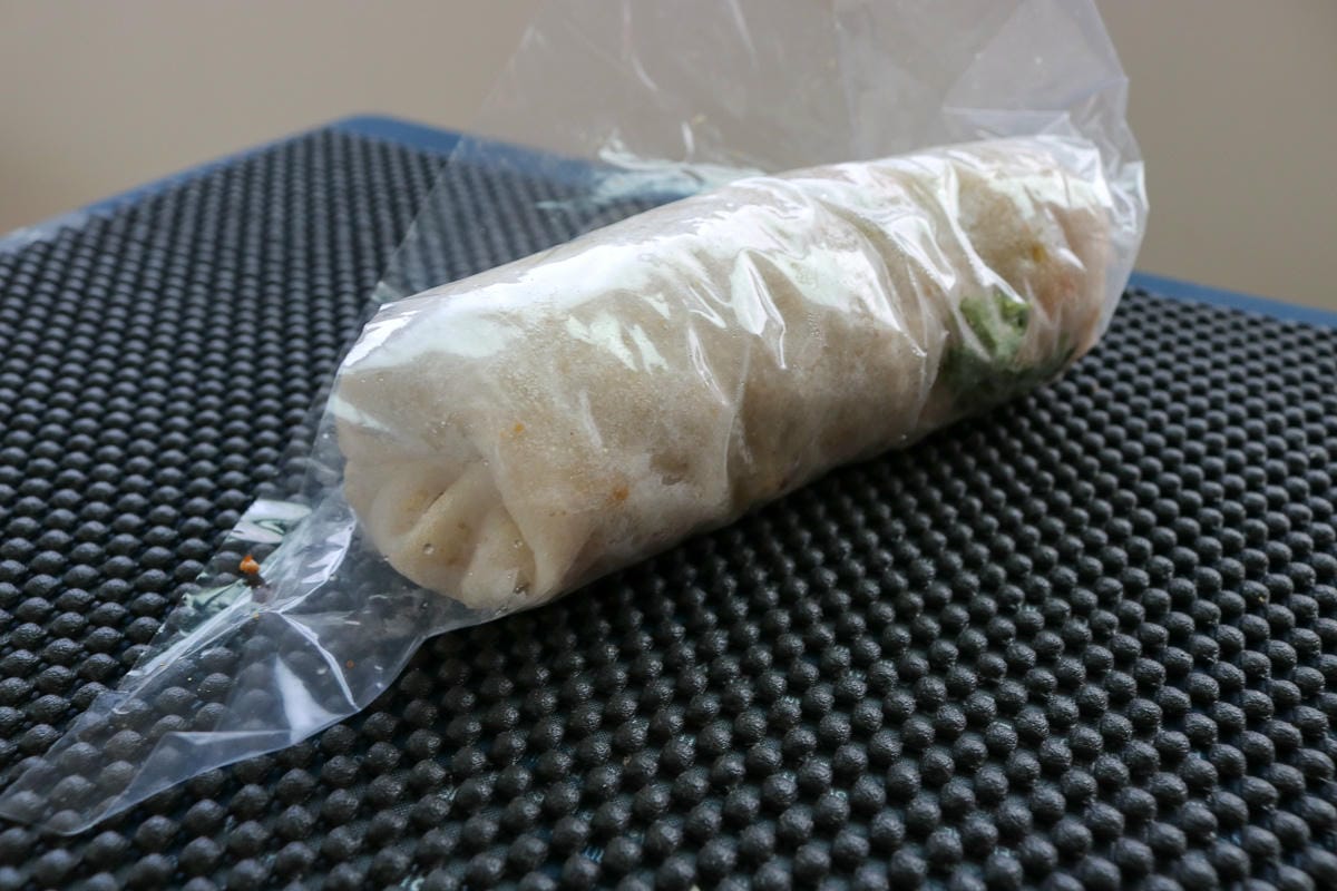 東湖市場全麥潤餅 內湖最棒菜市場內總是排隊的好吃潤餅