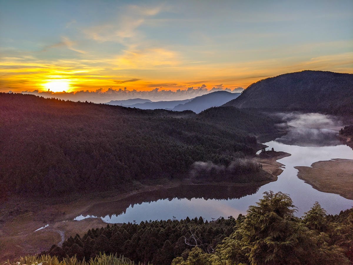 太平山宜蘭翠峰湖翠峰山屋日出-1