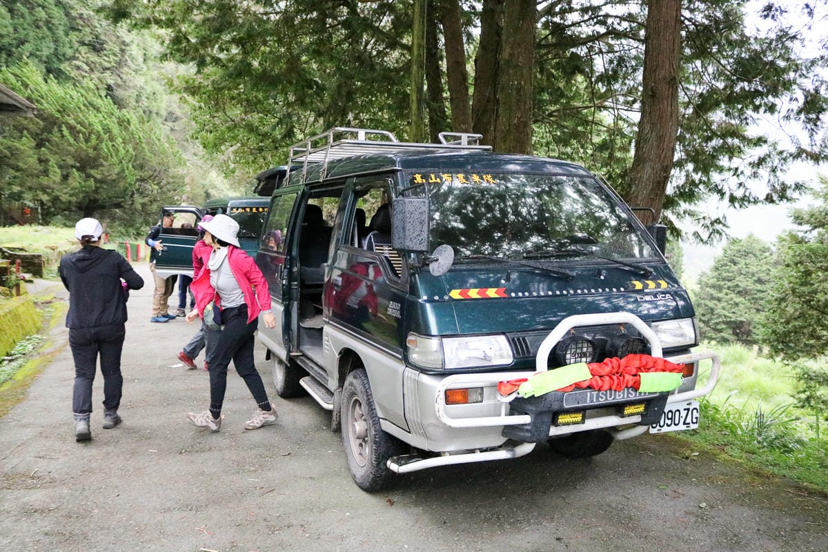 不要小看郡大山 新手百岳八秀之雲海無限好 郡大林道搭車有技巧