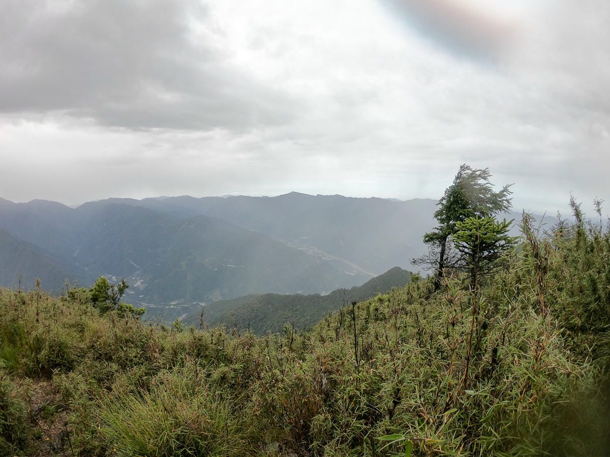 不要小看郡大山 新手百岳八秀之雲海無限好 郡大林道搭車有技巧