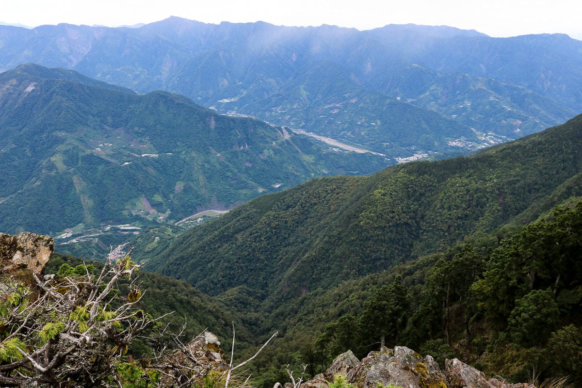 不要小看郡大山 新手百岳八秀之雲海無限好 郡大林道搭車有技巧