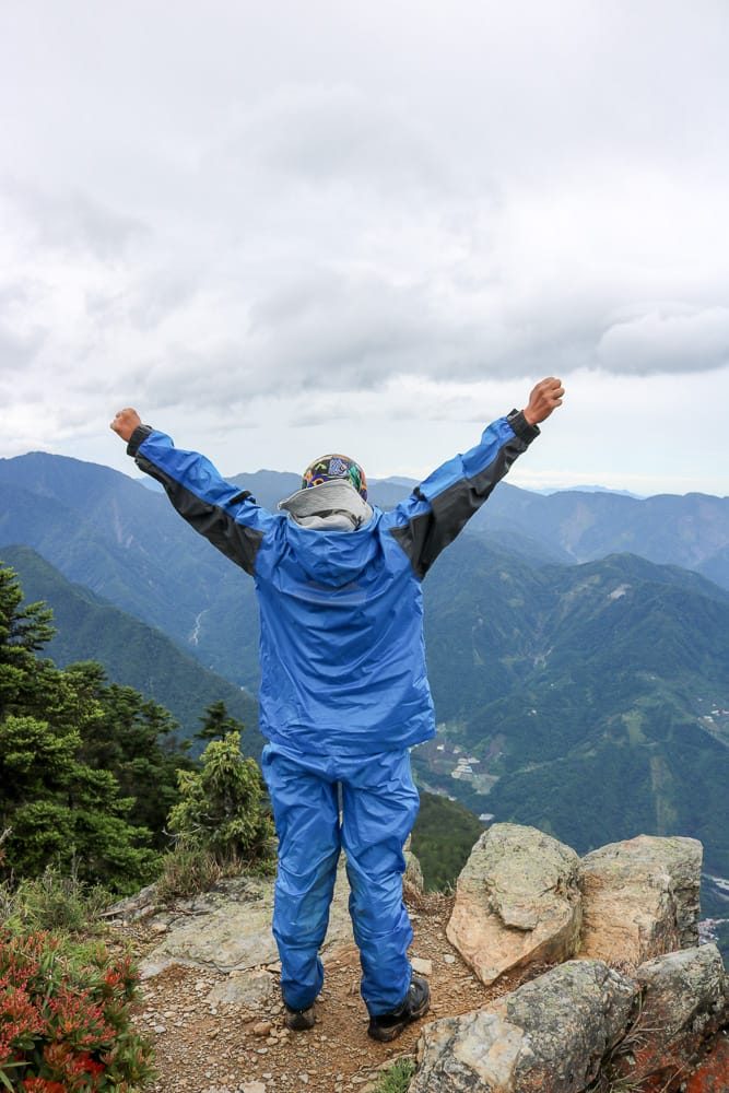 不要小看郡大山 新手百岳八秀之雲海無限好 郡大林道搭車有技巧