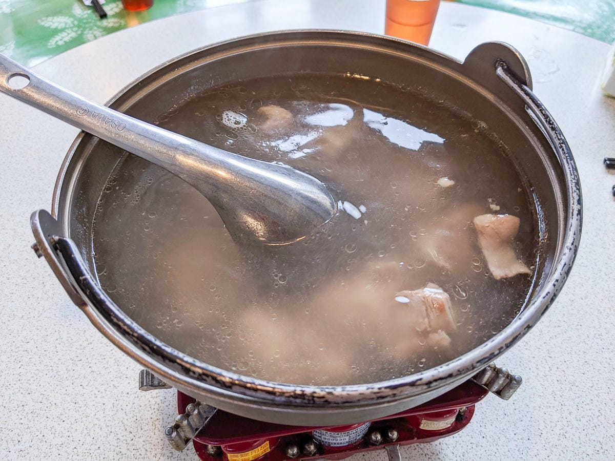 清境七彩屋雲南擺夷料理 多人合菜高CP好停車有人情味的餐廳