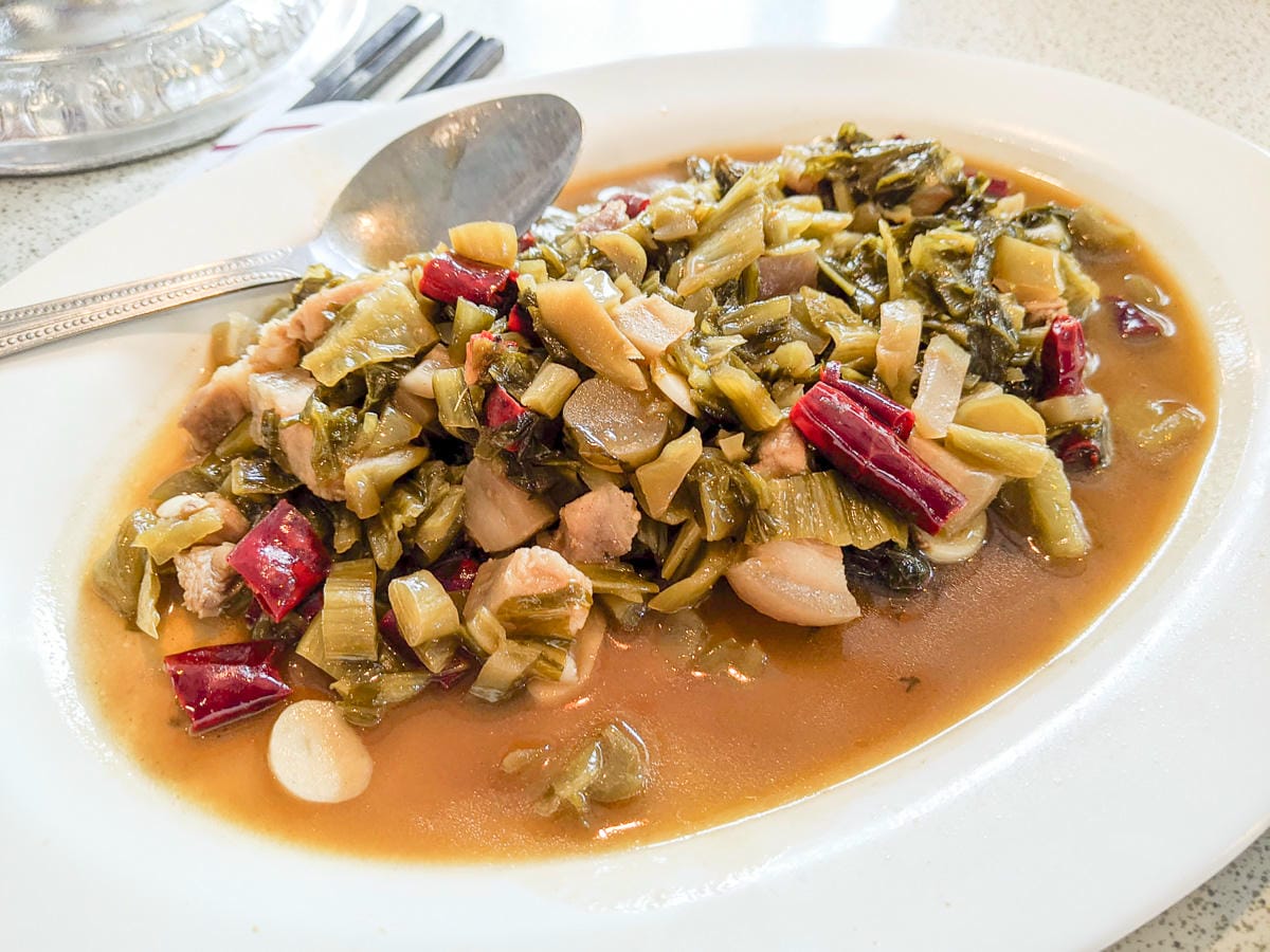 清境七彩屋雲南擺夷料理 多人合菜高CP好停車有人情味的餐廳