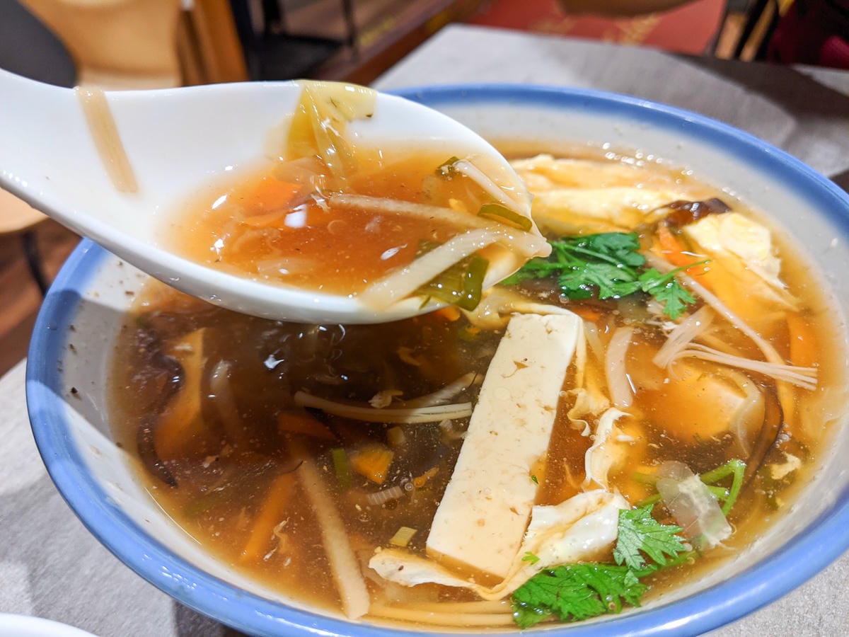 內湖老店 台記家傳手勁麵 麵好吃椒麻雞好吃原來招牌不是麵