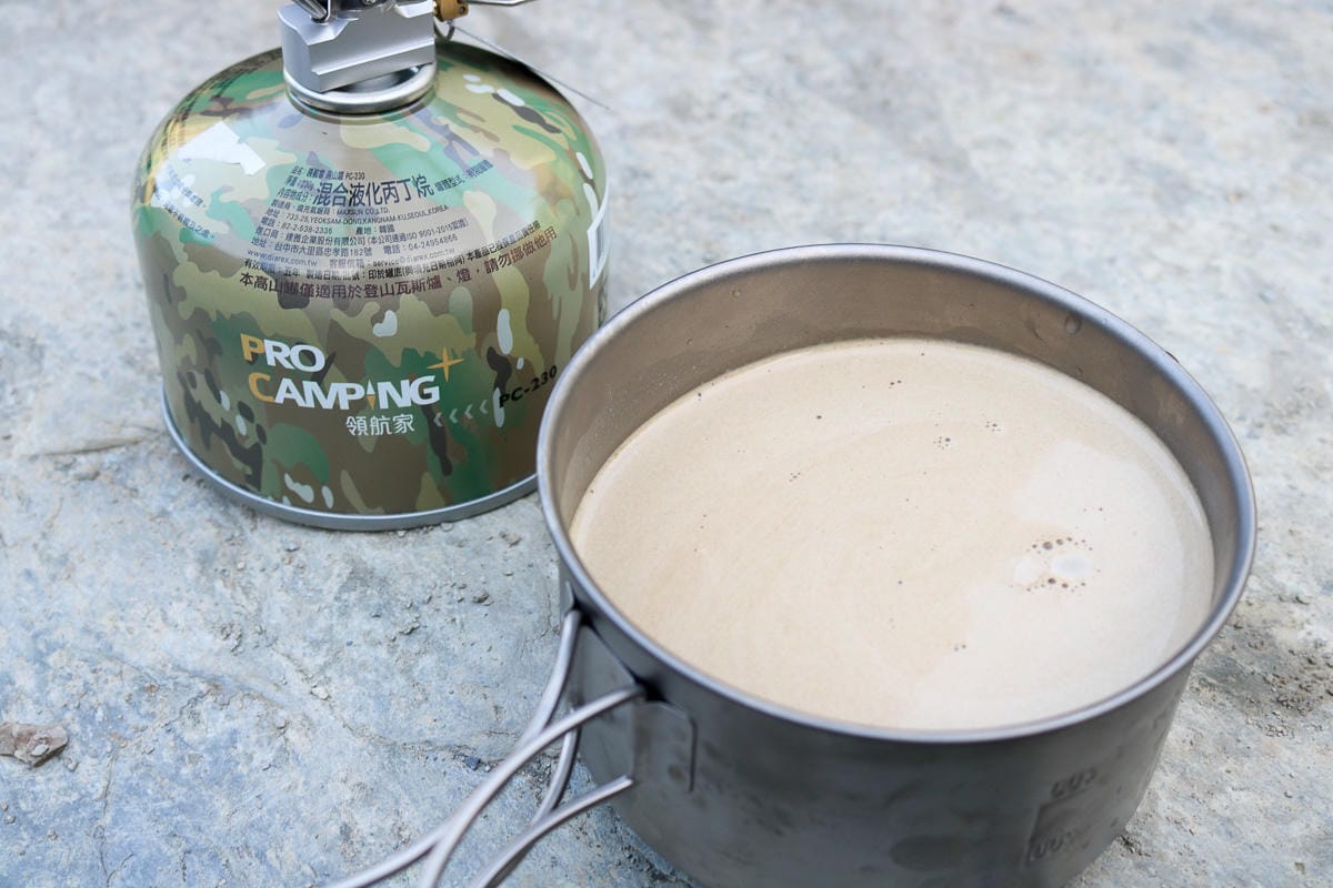 奇萊南華三天兩夜 奇萊南峰南華山 滾動在金色大草原上享樂大自然