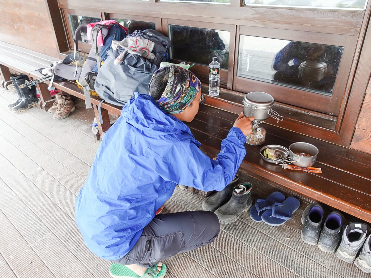 奇萊南華三天兩夜 奇萊南峰南華山 滾動在金色大草原上享樂大自然
