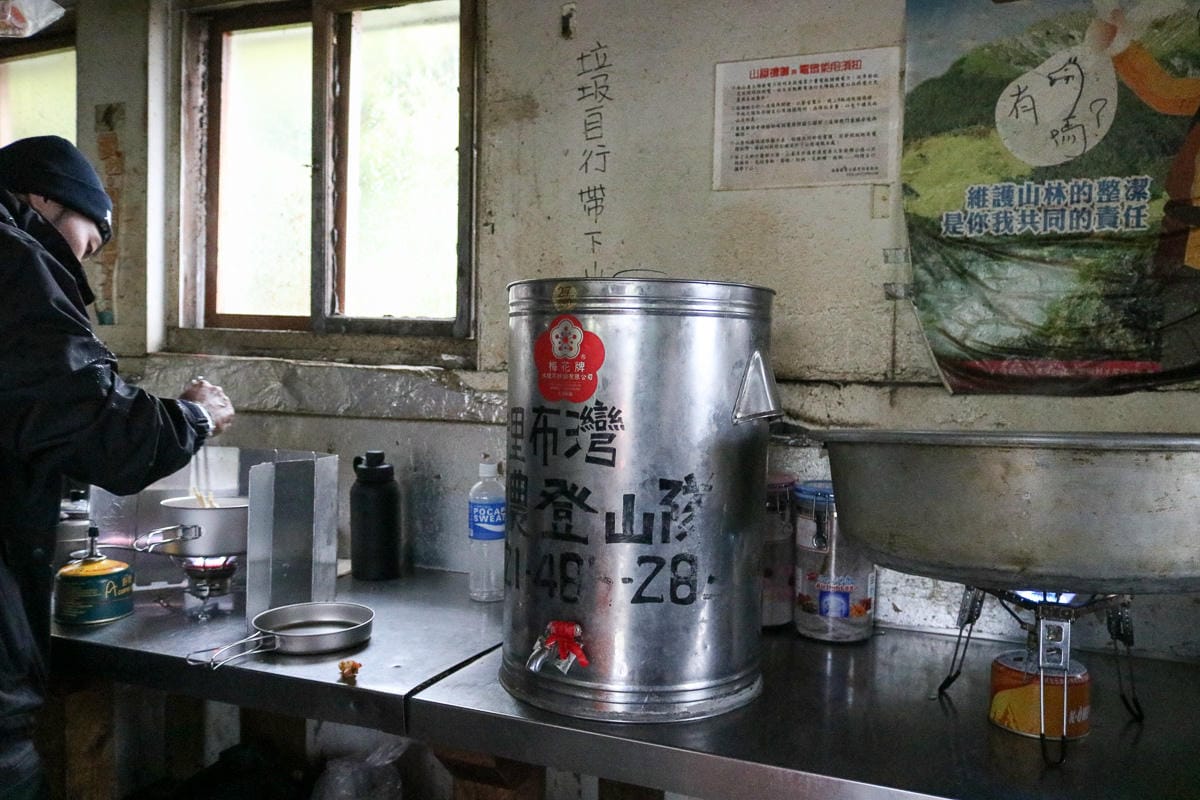 三六九山莊入住感想 雪山新手雪霸宿營地抽籤搶床位