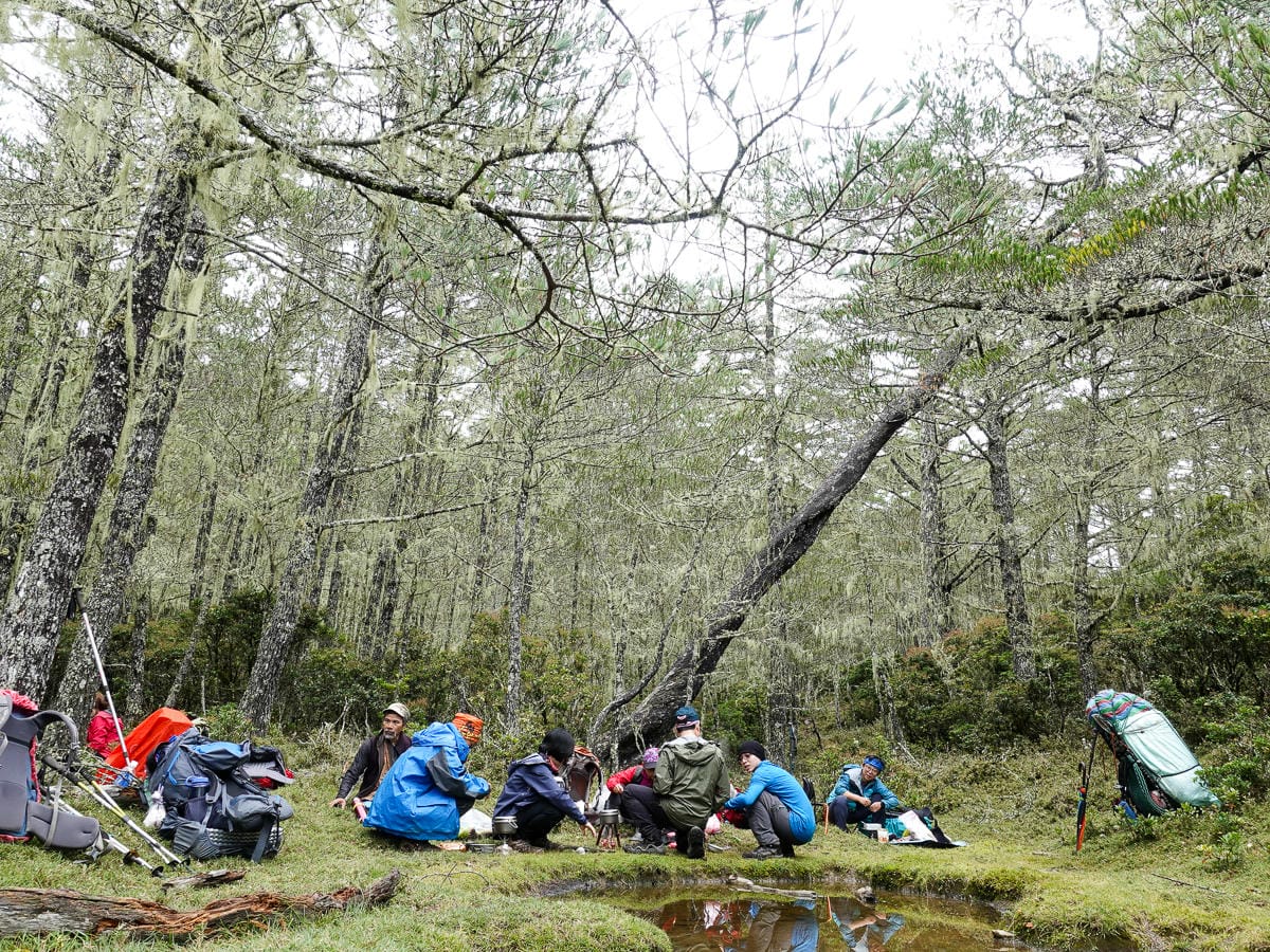 戒茂斯上嘉明湖O形順登三叉向陽 陡坡爬到想殺人 二