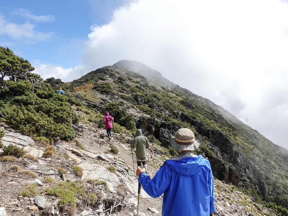 戒茂斯上嘉明湖O形順登三叉向陽 腳底冒煙了卻無比值得 四 - 第19張圖 戒茂斯上嘉明湖O形順登三叉向陽 腳底冒煙了卻無比值得 四