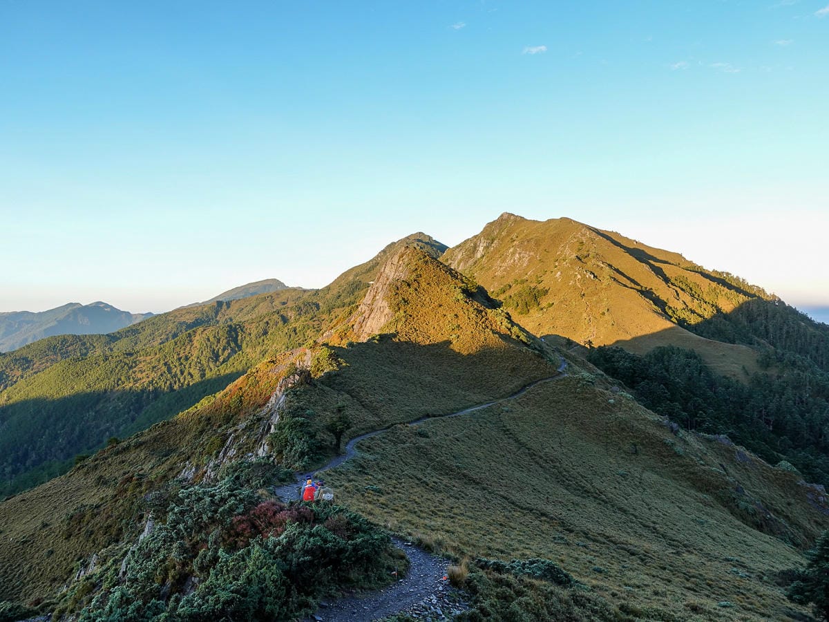 戒茂斯上嘉明湖O形順登三叉向陽 腳底冒煙了卻無比值得 四 - 第10張圖 戒茂斯上嘉明湖O形順登三叉向陽 腳底冒煙了卻無比值得 四