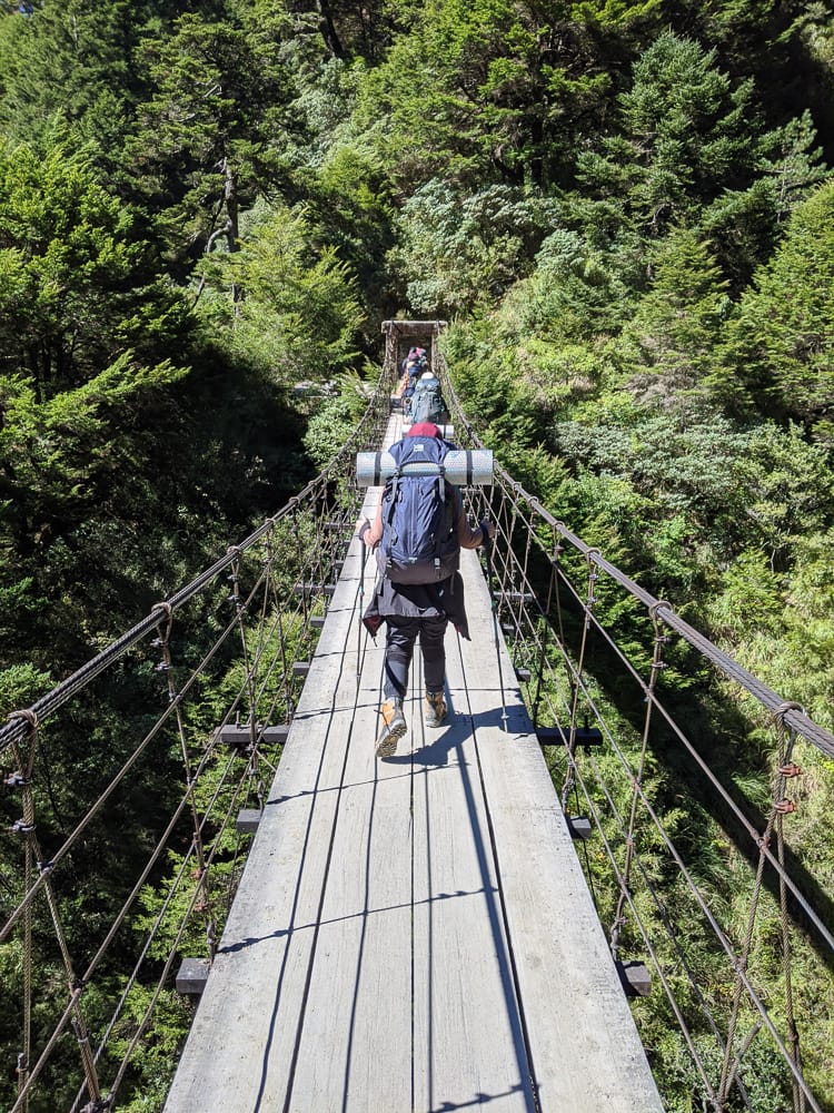 奇萊南華兩天一夜抽籤天池 百岳新手單日狂走30公里的真面目