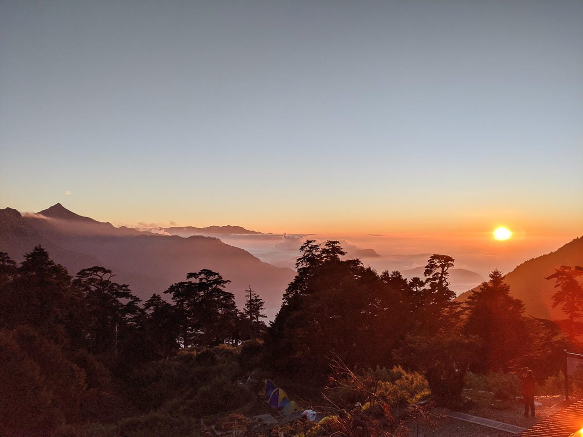 奇萊南華兩天一夜抽籤天池 百岳新手單日狂走30公里的真面目