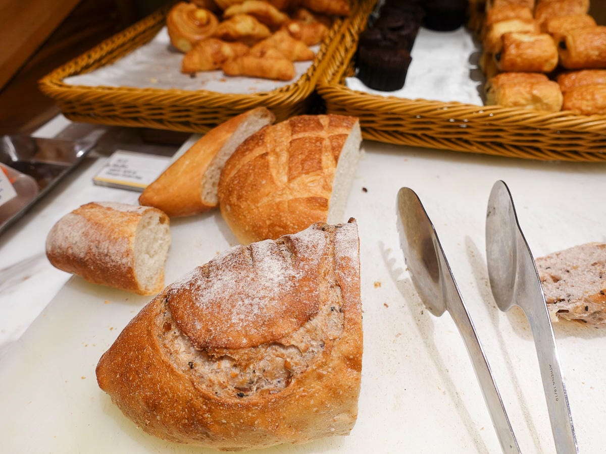 台北南港高鐵六福萬怡酒店住一晚 自助早餐敘日全日餐廳不錯吃 - 第33張圖 台北南港高鐵六福萬怡酒店住一晚 自助早餐敘日全日餐廳不錯吃