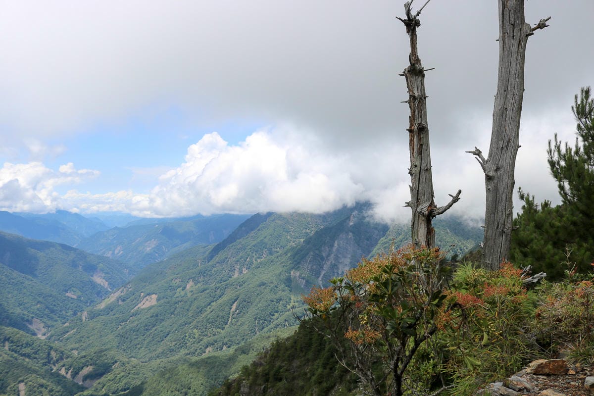 一生只爬這次 玉山前峰單攻感想 無敵厭世石瀑是噩夢不是百岳新手入門