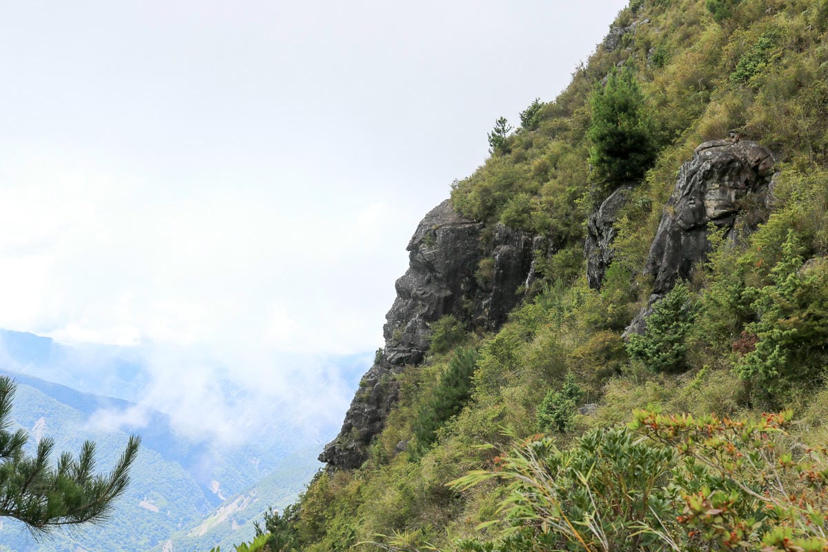 一生只爬這次 玉山前峰單攻感想 無敵厭世石瀑是噩夢不是百岳新手入門
