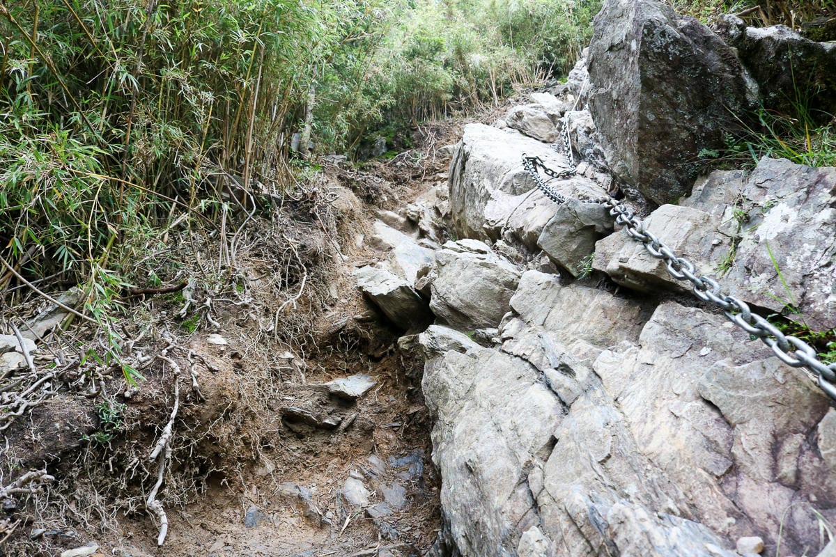 一生只爬這次 玉山前峰單攻感想 無敵厭世石瀑是噩夢不是百岳新手入門