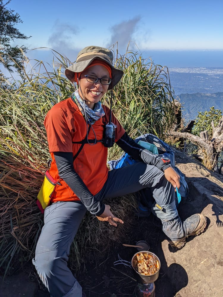 苗栗加里山 大坪登山口上加里山走杜鵑嶺下感想怎麼這麼遠啊
