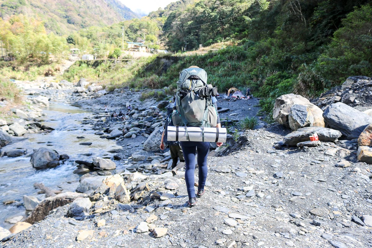 雲海溫泉 野營溫泉兩天爬到飽 南投秘境溯溪攀岩露營泡湯一次滿足