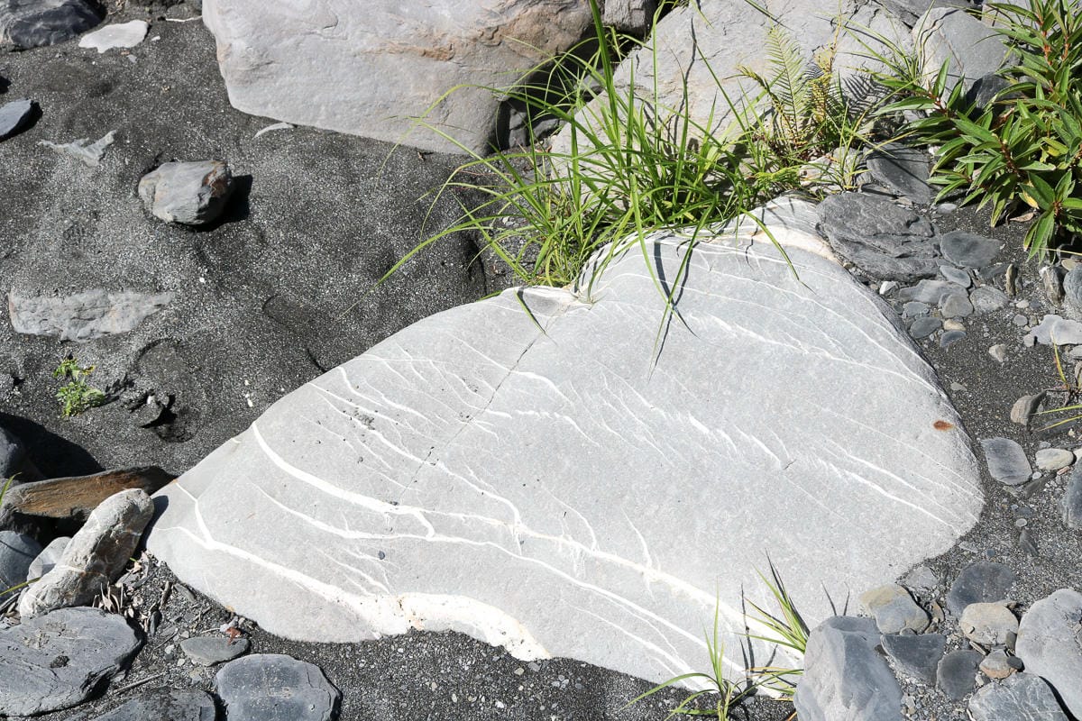雲海溫泉 野營溫泉兩天爬到飽 南投秘境溯溪攀岩露營泡湯一次滿足
